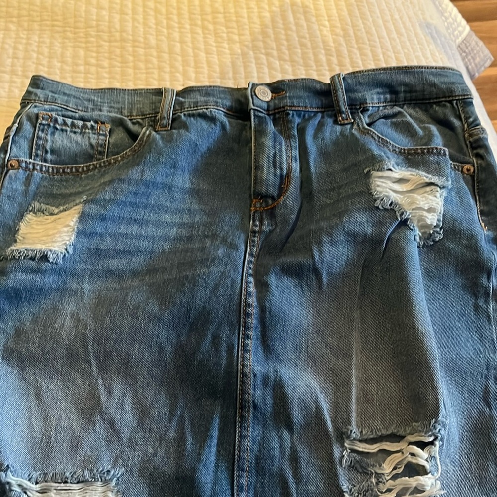 soho woman’s denim mini skirt size 6